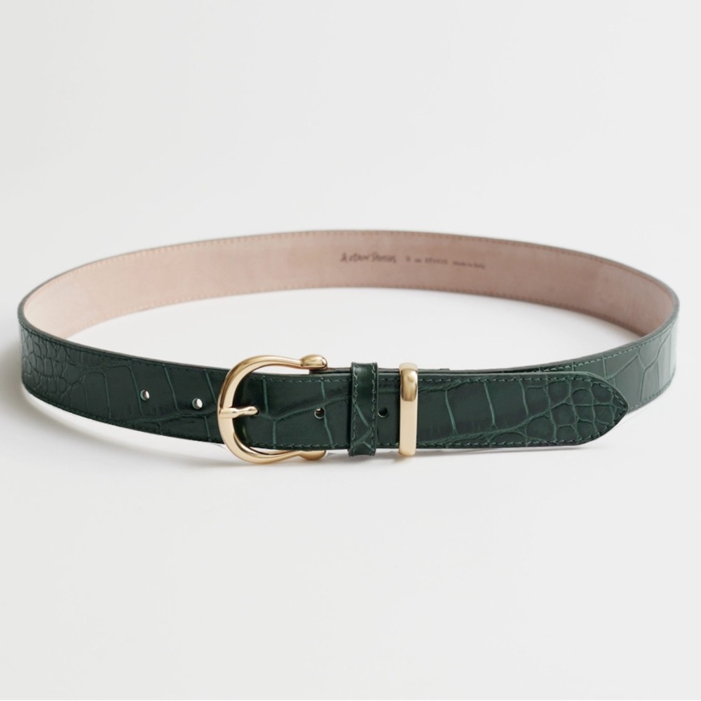Elegant Green Leather Belt with Gold Buckle